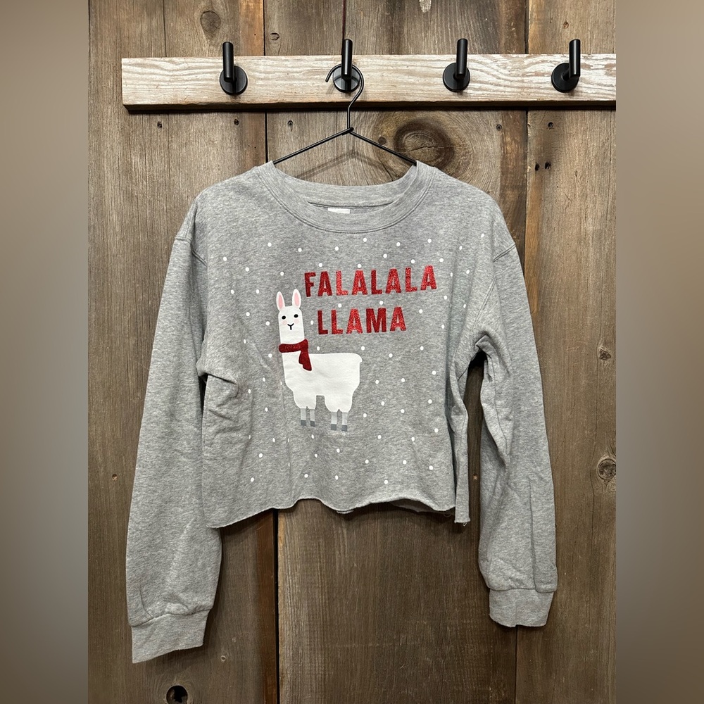 Freeze Christmas Llama Graphic Cropped Sweatshirt in Gray Size Large